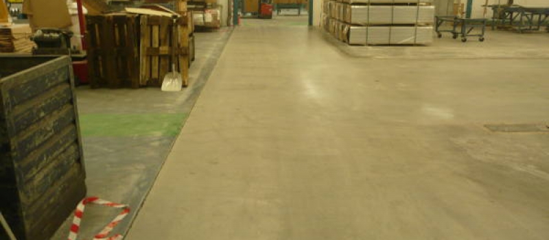Betonvloer renovatie Na1 betonvloer renovatie, beton polijsten, betonvloer herstel