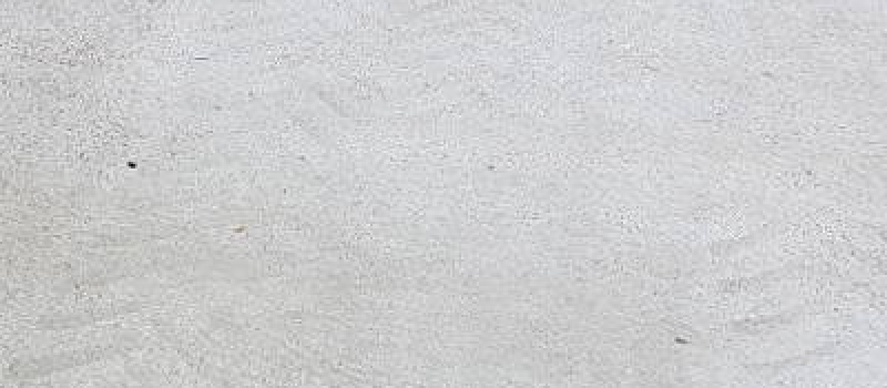 Verregend Beton voor behandeling Een verregende betonvloer voor een herstel behandeling
