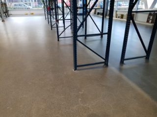 #Betonvloerpolijsten #betonvloerrenovatie #betonvloerherstellen